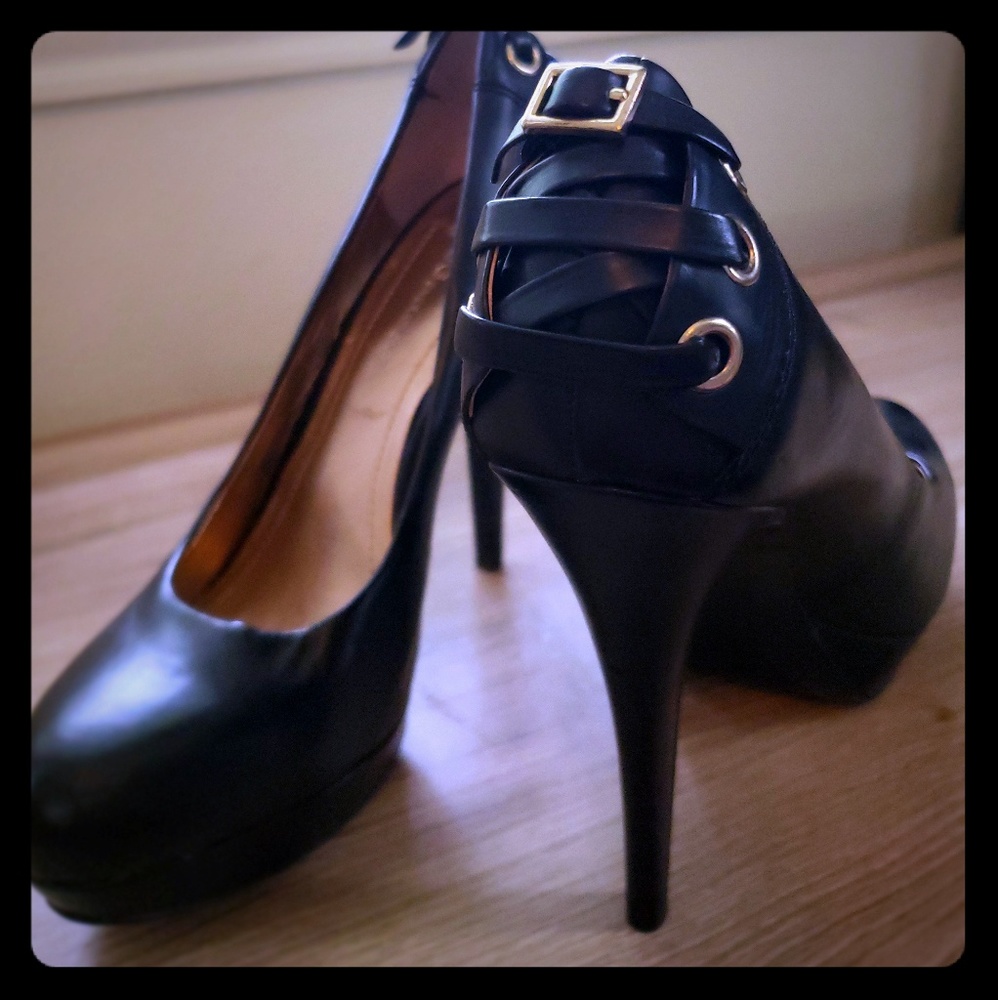 BCBG black heels